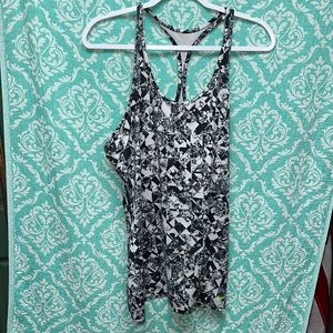 Nike Black and White Dri-fit Tank Top XL bonus top